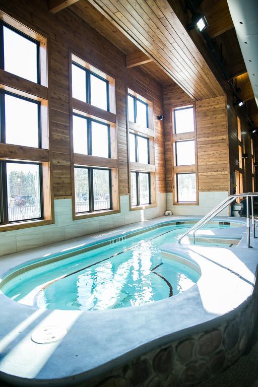 Thumper Pond Resort Ottertail エクステリア 写真