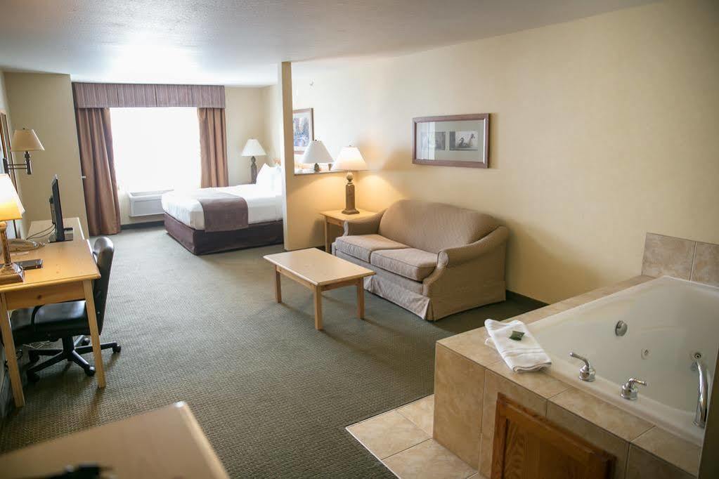Thumper Pond Resort Ottertail エクステリア 写真